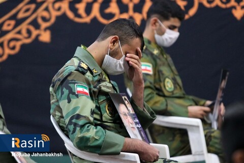 اولین سالگرد سردار شهید قاسم سلیمانی در اصفهان

عکس:مجتبی جهان بخش