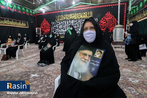 اولین سالگرد سردار شهید قاسم سلیمانی در اصفهان

عکس:مجتبی جهان بخش