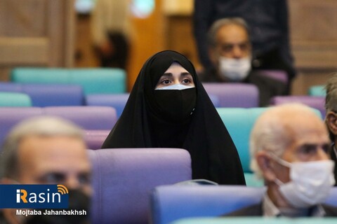 نشست خبری هیئت رئیسه اتاق بازرگانی اصفهان

عکس:مجتبی جهان بخش