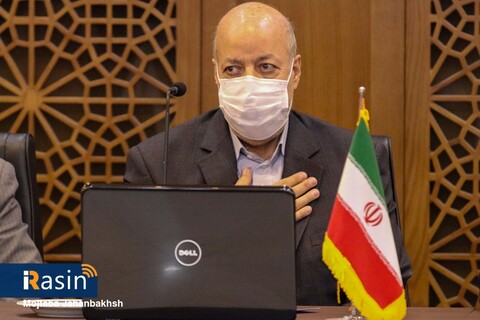 نشست خبری هیئت رئیسه اتاق بازرگانی اصفهان

عکس:مجتبی جهان بخش