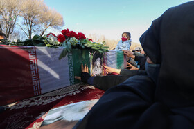 تشیع پیکر سه شهید در اصفهان

عکس:مجتبی جهان بخش