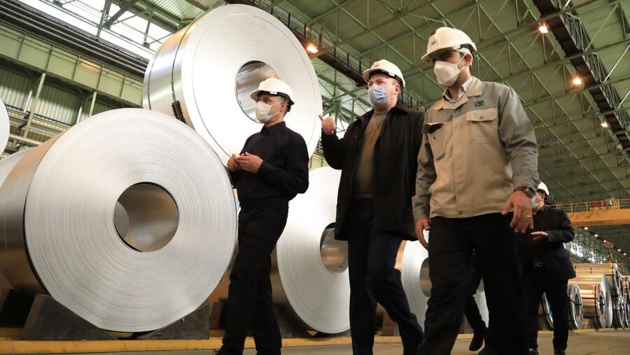 بازدید رئیس مؤسسۀ فرهنگی بین‌المللی اکو از شرکت فولاد مبارکه