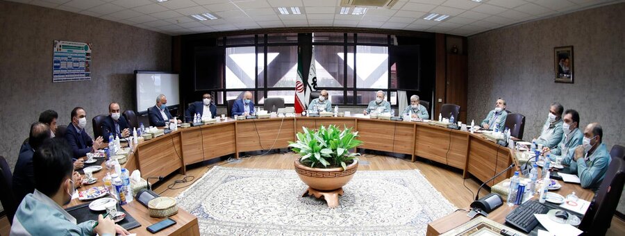 فولاد مبارکه از جمله مراکز اقتصادی شاخص کشور است