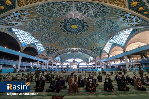 نمازجمعه اصفهان

عکس:مجتبی جهان بخش