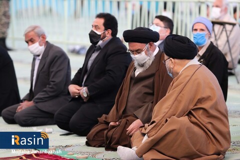 نمازجمعه اصفهان

عکس:مجتبی جهان بخش