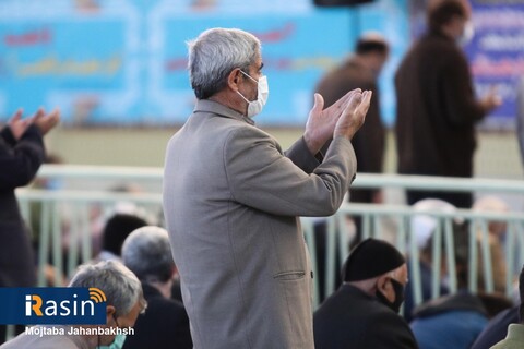 نمازجمعه اصفهان

عکس:مجتبی جهان بخش