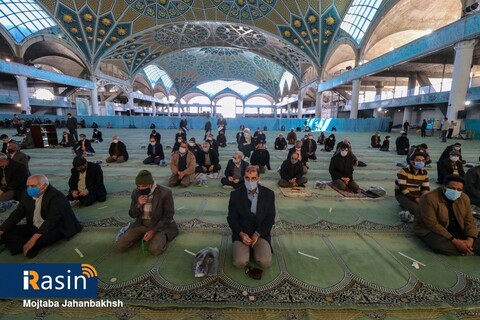 نمازجمعه اصفهان

عکس:مجتبی جهان بخش