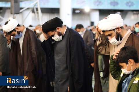 نمازجمعه اصفهان

عکس:مجتبی جهان بخش