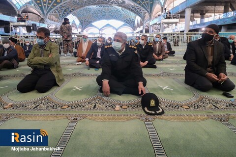 نمازجمعه اصفهان

عکس:مجتبی جهان بخش