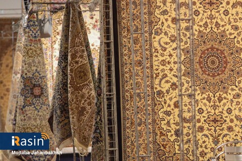 نمایشگاه فرش دست بافت اصفهان

عکس:مجتبی جهان بخش