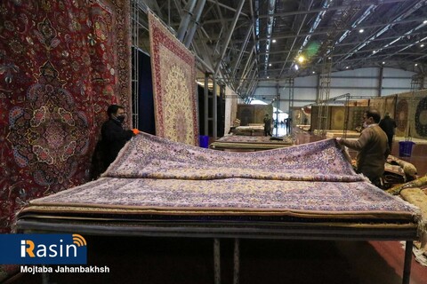 نمایشگاه فرش دست بافت اصفهان

عکس:مجتبی جهان بخش