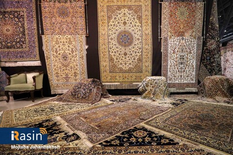 نمایشگاه فرش دست بافت اصفهان

عکس:مجتبی جهان بخش