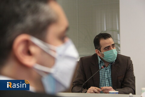 نشست مدیر روابط عمومی شرکت فولاد مبارکه با تعدادی از نمایندگان رسانه های تخصصی صنعت و معدن