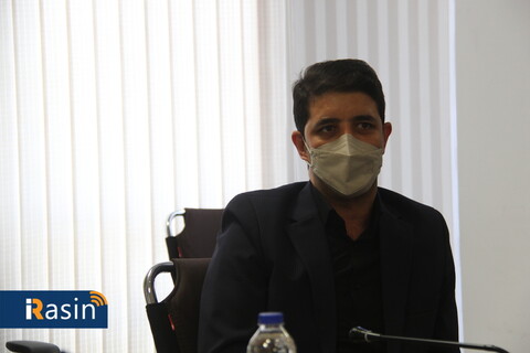 نشست مدیر روابط عمومی شرکت فولاد مبارکه با تعدادی از نمایندگان رسانه های تخصصی بورس و بانک