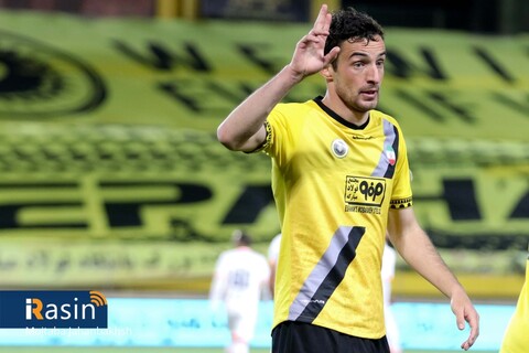 راه یابی تیم فوتبال سپاهان به مرحله یک هشتم نهایی جام حذفی فوتبال ایران

عکس:مجتبی جهان بخش