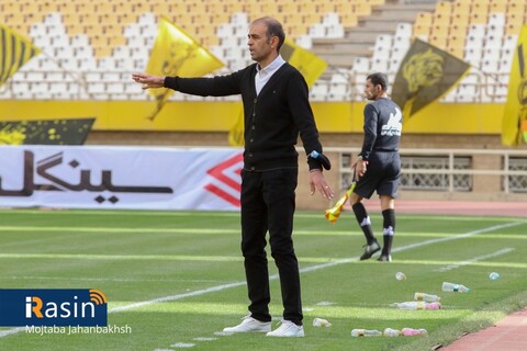 برد سه امتیازی تیم فوتبال سپاهان مقابل تراکتور

عکس:مجتبی جهان بخش