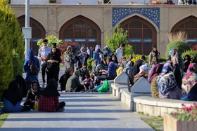 نحوه رعایت پروتکل های بهداشتی در روز قرمز اصفهان

عکس:مجتبی جهان بخش