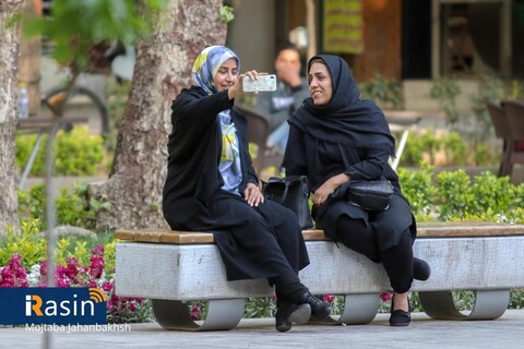 نحوه رعایت پروتکل های بهداشتی در روز قرمز اصفهان

عکس:مجتبی جهان بخش