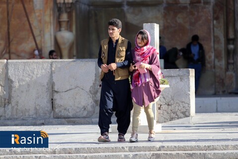 نحوه رعایت پروتکل های بهداشتی در روز قرمز اصفهان

عکس:مجتبی جهان بخش