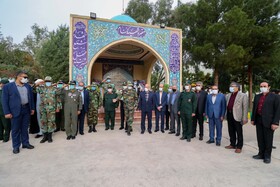 رژه روز ارتش در اصفهان

عکس:مجتبی جهان بخش