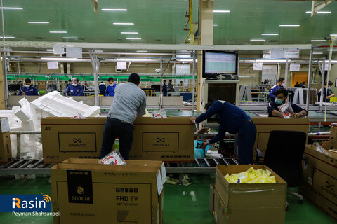 گروه صنعتی انتخاب الکترونیک- اسنوا-لوزام خانگی- کارگر-کارخانه-کارگر کارخانه