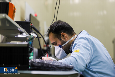 گروه صنعتی انتخاب الکترونیک- اسنوا-لوزام خانگی- کارگر-کارخانه-کارگر کارخانه