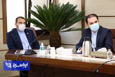 جلسه ویدئو کنفرانسی روسا و مسئولین روابط عمومی سازمان صمت استانی و مدیران روابط عمومی واحدهای تابعه با حضور وزیر صمت