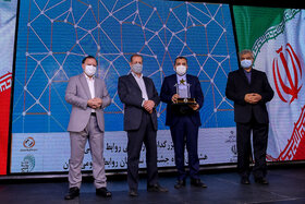 در هشتمین جشنواره ستارگان روابط عمومی ایران با ۷ تندیس از گروه فولاد مبارکه تجلیل شد