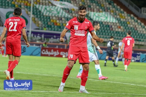 دیدار معوقه هفته بیستم  ذوب اهن اصفهان و پرسپولیس تهرانعکس:مجتبی جهان بخش