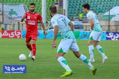 دیدار معوقه هفته بیستم  ذوب اهن اصفهان و پرسپولیس تهرانعکس:مجتبی جهان بخش