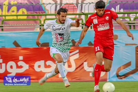 دیدار معوقه هفته بیستم  ذوب اهن اصفهان و پرسپولیس تهرانعکس:مجتبی جهان بخش