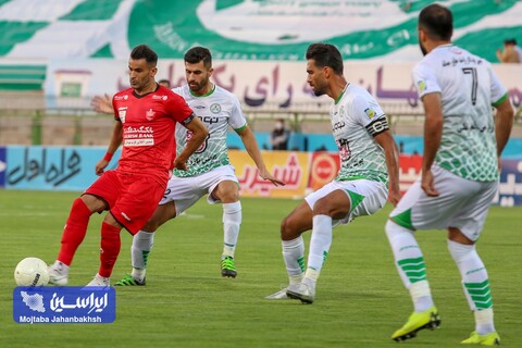 دیدار معوقه هفته بیستم  ذوب اهن اصفهان و پرسپولیس تهرانعکس:مجتبی جهان بخش