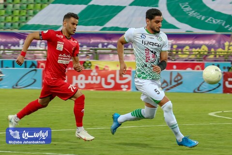 دیدار معوقه هفته بیستم  ذوب اهن اصفهان و پرسپولیس تهرانعکس:مجتبی جهان بخش
