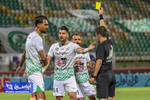 دیدار معوقه هفته بیستم  ذوب اهن اصفهان و پرسپولیس تهرانعکس:مجتبی جهان بخش