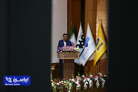 امضای تفاهم نامه همکاری فولاد مبارکه وایرانسل