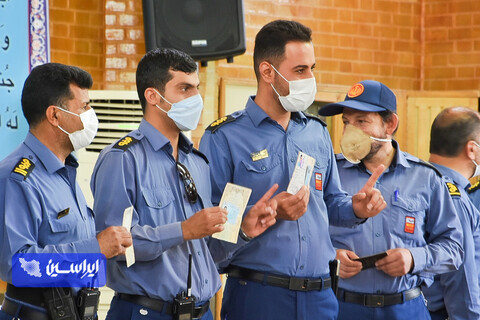 حضور پرشور کارکنان شرکت فولاد مبارکه در سیزدهمین انتخابات ریاست جمهوری