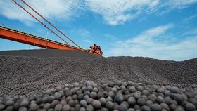 کاهش حدود ۱۰۰۰ تومانی قیمت آهن اسفنجی با تدبیر ایمیدرو/ نتیجه معاملات آهن اسفنجی در بورس کالا