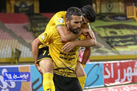 هفته بیست و هفتم لیگ برتر فوتبال؛ سپاهان - صنعت نفت آبادان