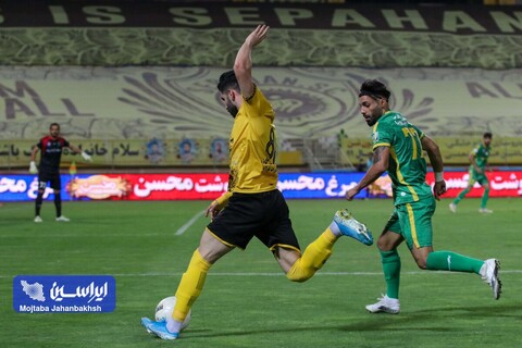 هفته بیست و هفتم لیگ برتر فوتبال؛ سپاهان - صنعت نفت آبادان