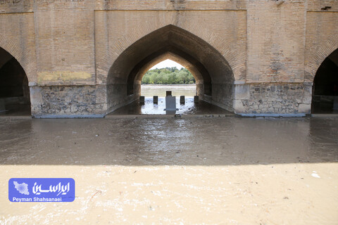 ابراز امیدواری برای اجرای مصوبات ۹ مادهای توسط وزارت نیرو آب زاینده رود در گذر از نصف جهان