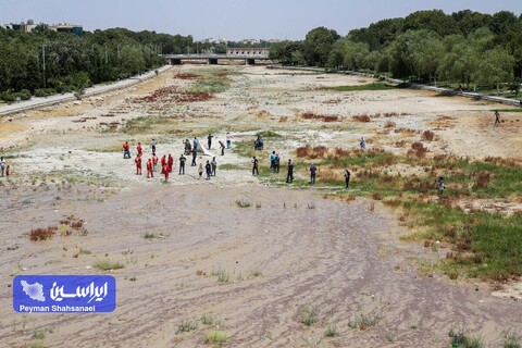 جزئیات بازگشایی ۱۲ روزه زایندهرود اعلام شد آب زاینده رود در گذر از نصف جهان