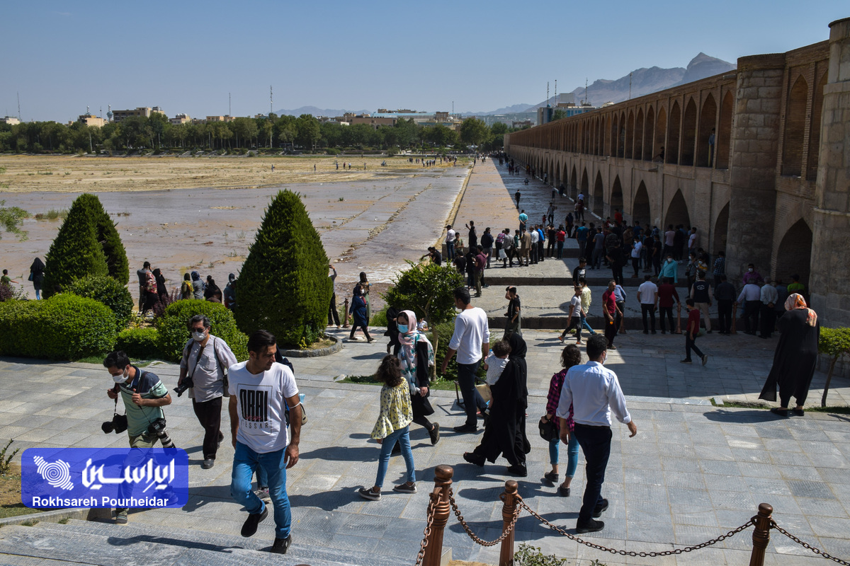 اثرات زیست‌محیطی برداشت بی‌رویه از منابع زیرزمینی