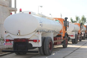 «شرکت فولاد مبارکه» تا پایان بحران کم آبی خوزستان در کنار مردم خواهد بود/ اهدای ۳۰۰ مخزن آب آشامیدنی و خدمت رسانی در قالب تانکر سیار در خوزستان