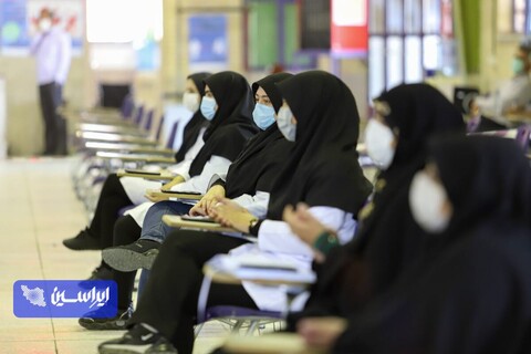 آئین افتتاح ایستگاه واکسیناسیون شرق اصفهان در دانشگاه آزاد اسلامی واحد اصفهان