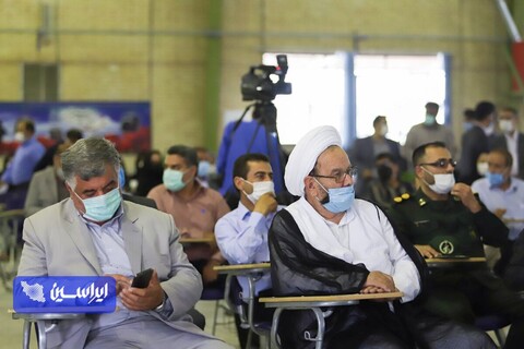 آئین افتتاح ایستگاه واکسیناسیون شرق اصفهان در دانشگاه آزاد اسلامی واحد اصفهان