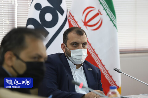 نشست مدیر روابط عمومی شرکت فولاد مبارکه با تعدادی از نمایندگان رسانه های تخصصی صنعت و اقتصاد