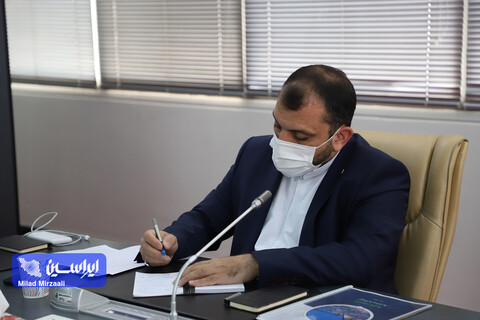 نشست مدیر روابط عمومی شرکت فولاد مبارکه با تعدادی از نمایندگان رسانه های تخصصی صنعت و اقتصاد