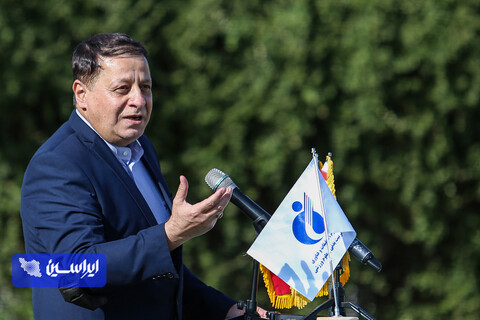 مراسم رونمایی از اولین دستگاه توپ انداز تولید داخل