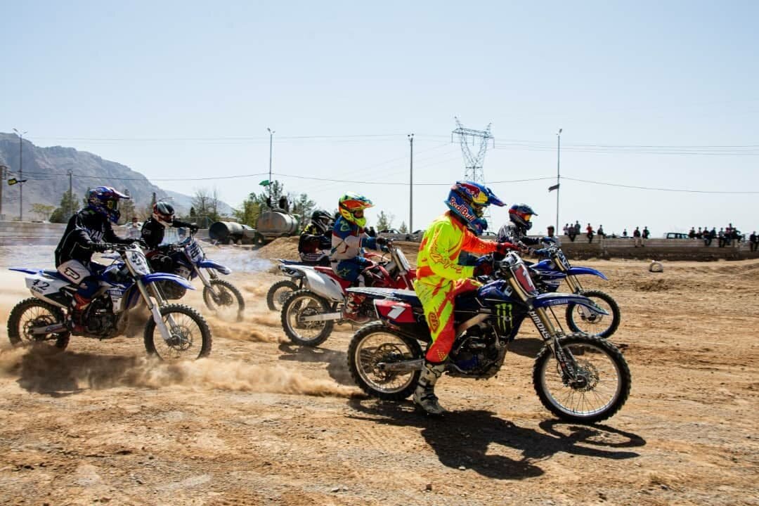 مسابقات موتور کراس قهرمانی استان اصفهان برگزار شد