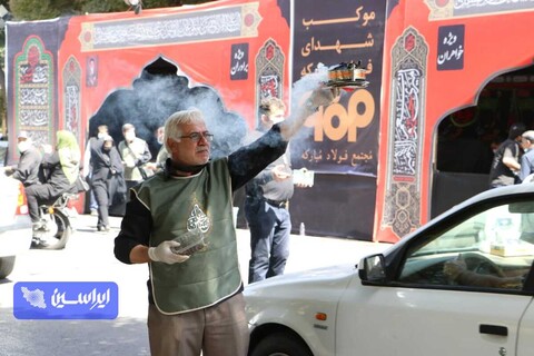 پذیرایی شرکت فولاد مبارکه از عزاداران حسینی در موکب‌های شهدای فولاد مبارکه